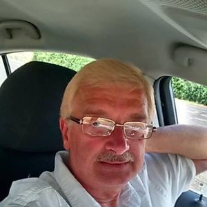 Meet your Posher, Aden